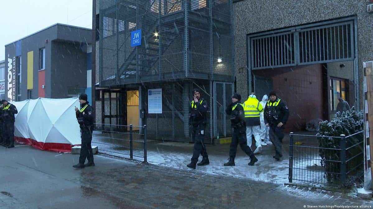 Strzelanina w sali Świadków Jehowy w Hamburgu - co wiemy.