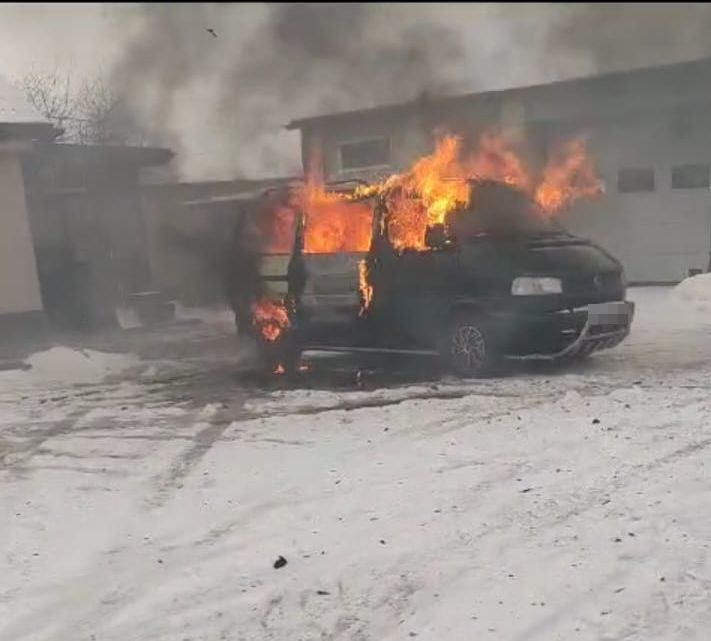 Policjanci z Dorohuska Ratują przed Pożarem: Szybka Akcja Zapobiegła Nieszczęściu